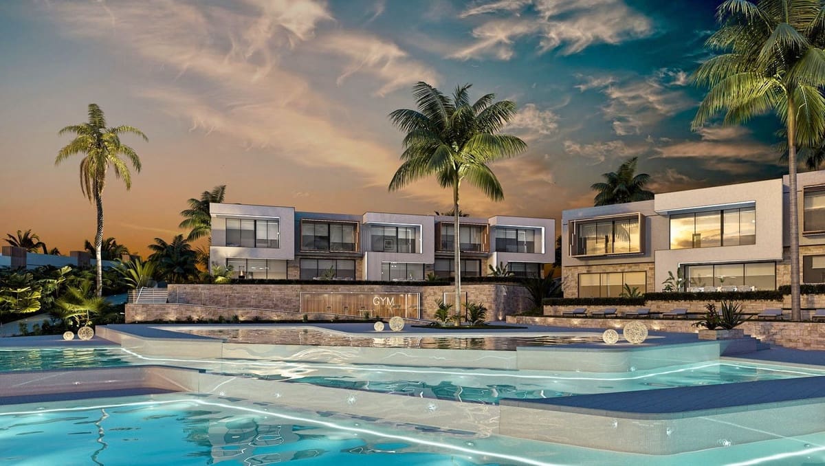 4 sypialnia Dom na sprzedaż w La Cala de Mijas z basenem garażem - 625 000 € (Ref: 8312771)