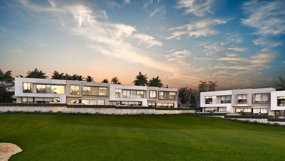 4 sypialnia Dom na sprzedaż w La Cala de Mijas z basenem garażem - 625 000 € (Ref: 8312771)