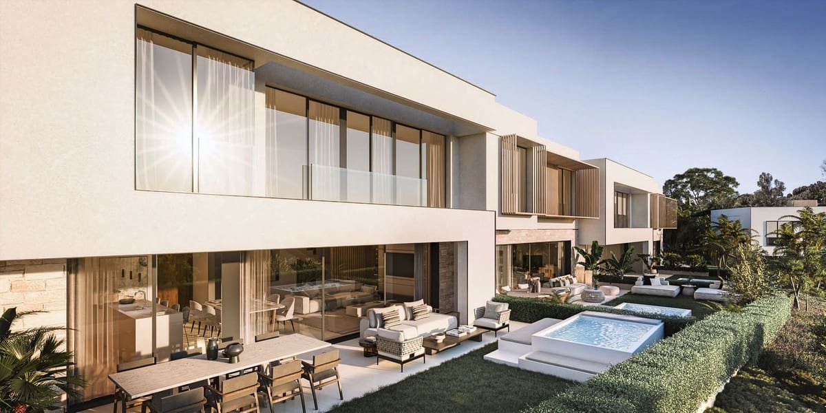 4 bedroom Townhouse for sale in La Cala de Mijas with pool garage - € 625,000 (Ref: 8312771)