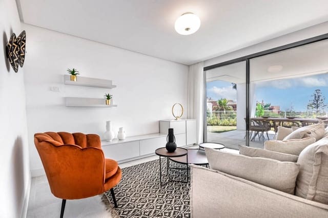 2 soveværelse Lejlighed til salg i Cabopino, Marbella med swimmingpool garage - € 690.000 (Ref: 8413914)