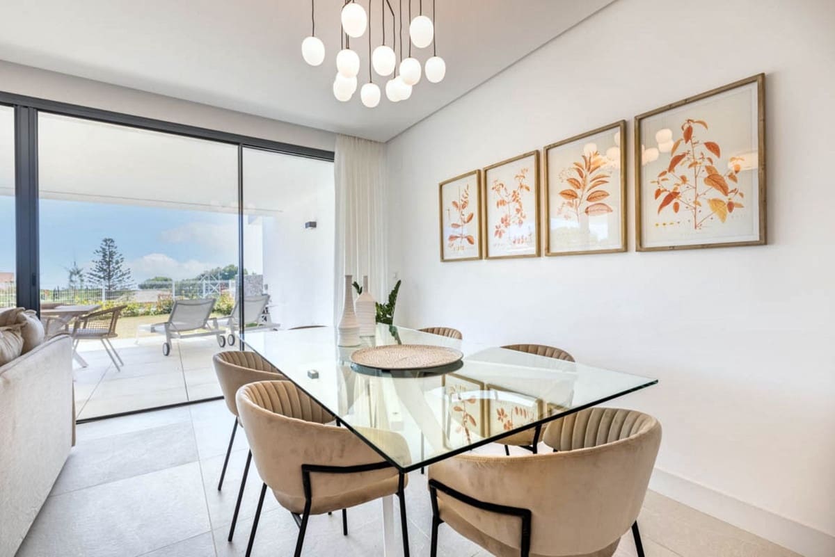 2 bedroom Apartment for sale in Cabopino with pool garage - € 690,000 (Ref: 8413914)