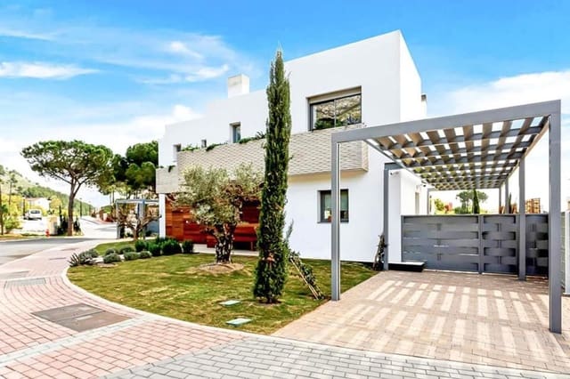 3 slaapkamer Halfvrijstaande villa te koop in Mijas - € 899.000 (Ref: 8578578)