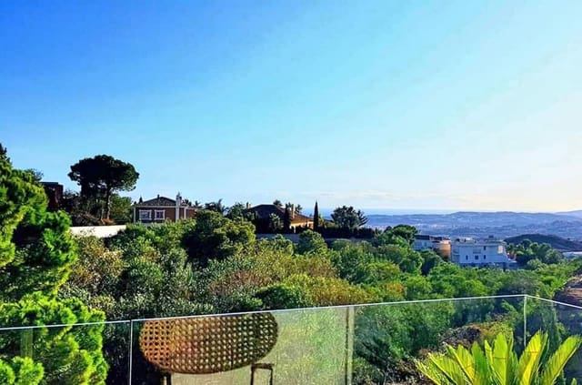 3 soveværelse Semi-Rækkehus til salg i Mijas - € 899.000 (Ref: 8578578)