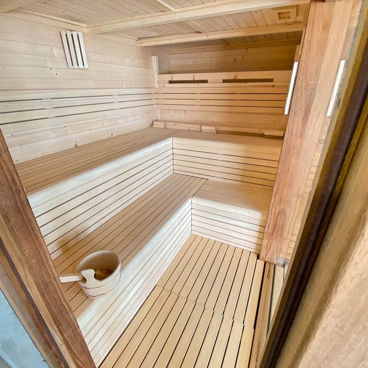 3 bedroom Penthouse for sale in Benalmadena with pool garage - € 985,000 (Ref: 8678455)