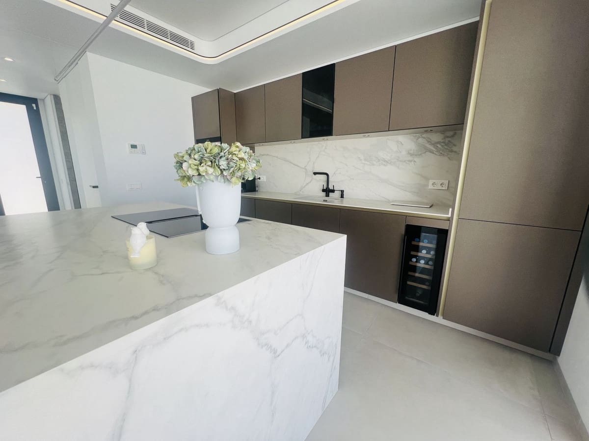 Chalet de 4 habitaciones en La Cala de Mijas en venta con piscina garaje - 1.795.000 € (Ref: 8999781)