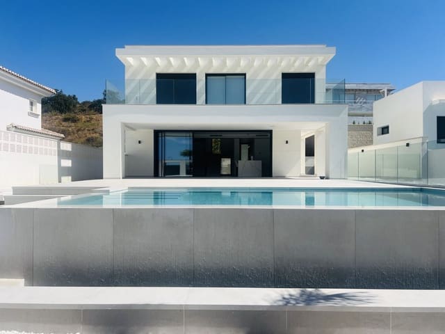 4 soverom Villa til salgs i La Cala de Mijas, Mijas med svømmebasseng garasje - € 1 795 000 (Ref: 8999781)
