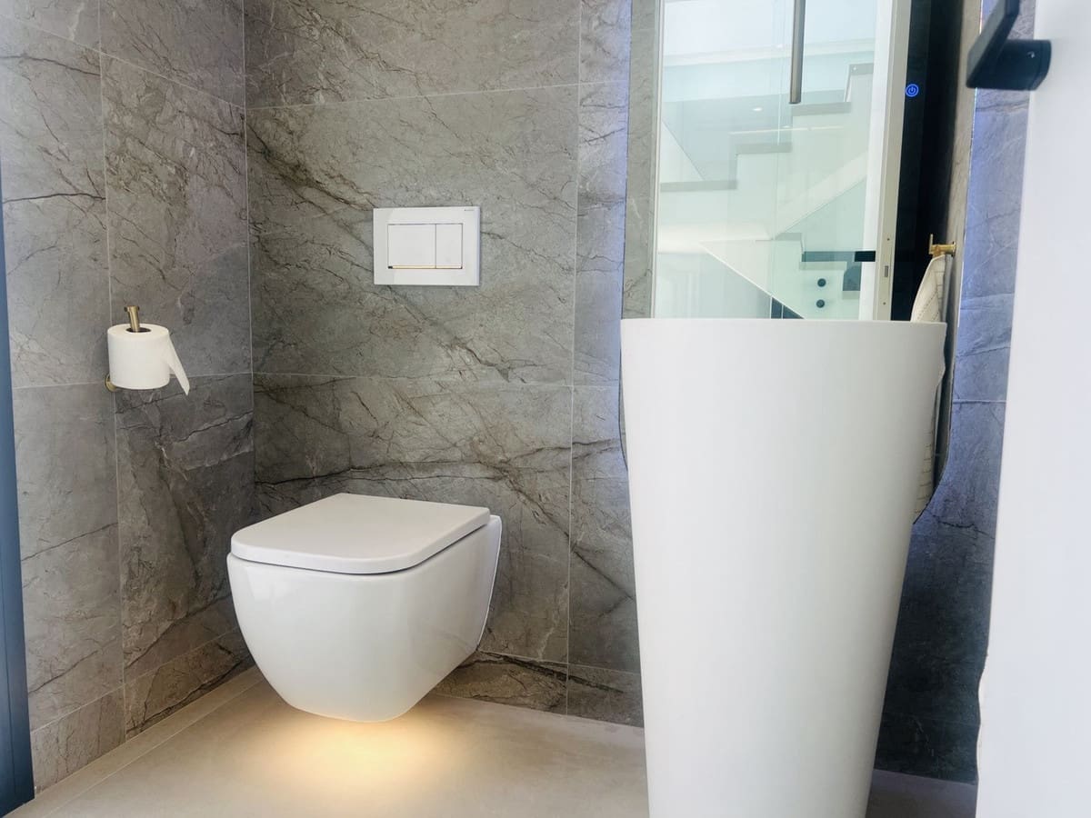 4 bedroom Villa for sale in La Cala de Mijas with pool garage - € 1,795,000 (Ref: 8999781)