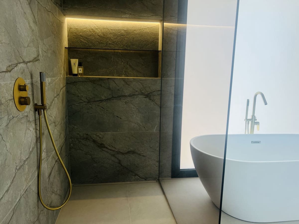 4 bedroom Villa for sale in La Cala de Mijas with pool garage - € 1,795,000 (Ref: 8999781)