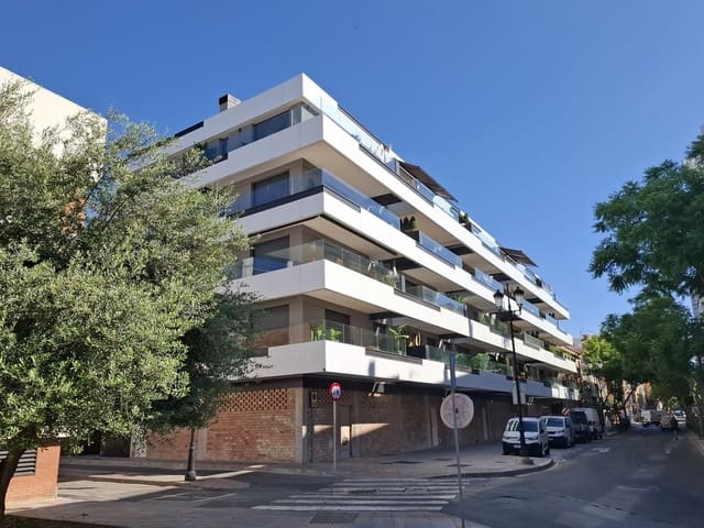 2 soveværelse Lejlighed til salg i Fuengirola med swimmingpool garage - € 599.000 (Ref: 8999784)