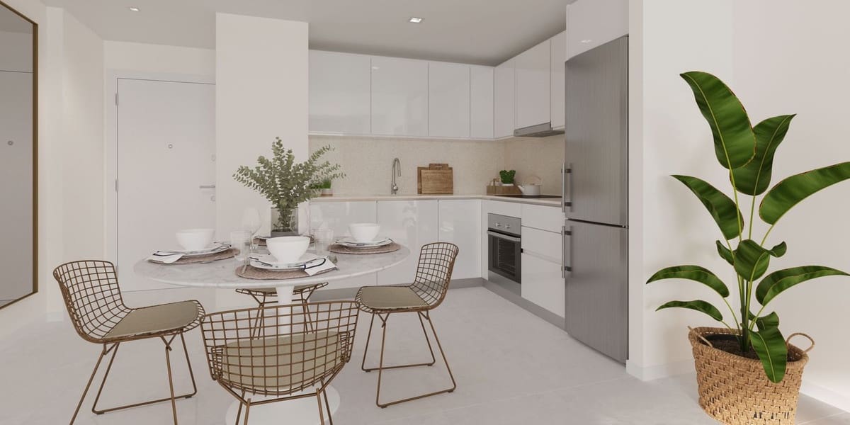 2 bedroom Apartment for sale in Benalmadena with pool garage - € 357,000 (Ref: 9031192)