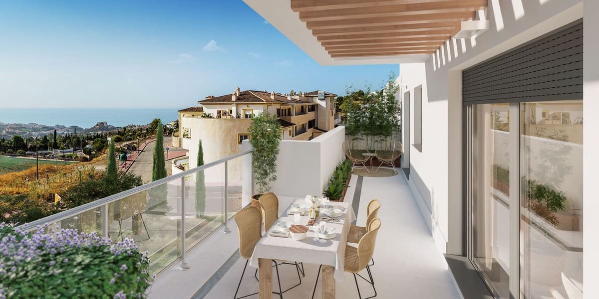 2 bedroom Apartment for sale in Benalmadena with pool garage - € 357,000 (Ref: 9031192)