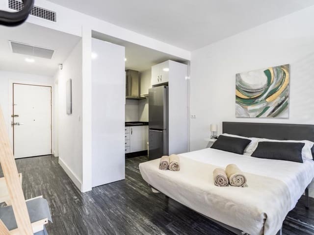 Studio till salu i Fuengirola med pool - 259 000 € (Ref: 9107053)