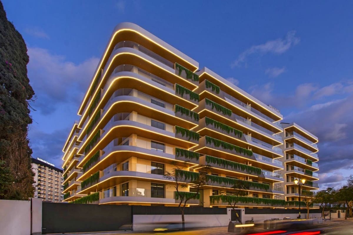 2 Zimmer Apartment zu verkaufen in Fuengirola mit Pool - 659.500 € (Ref: 9357823)