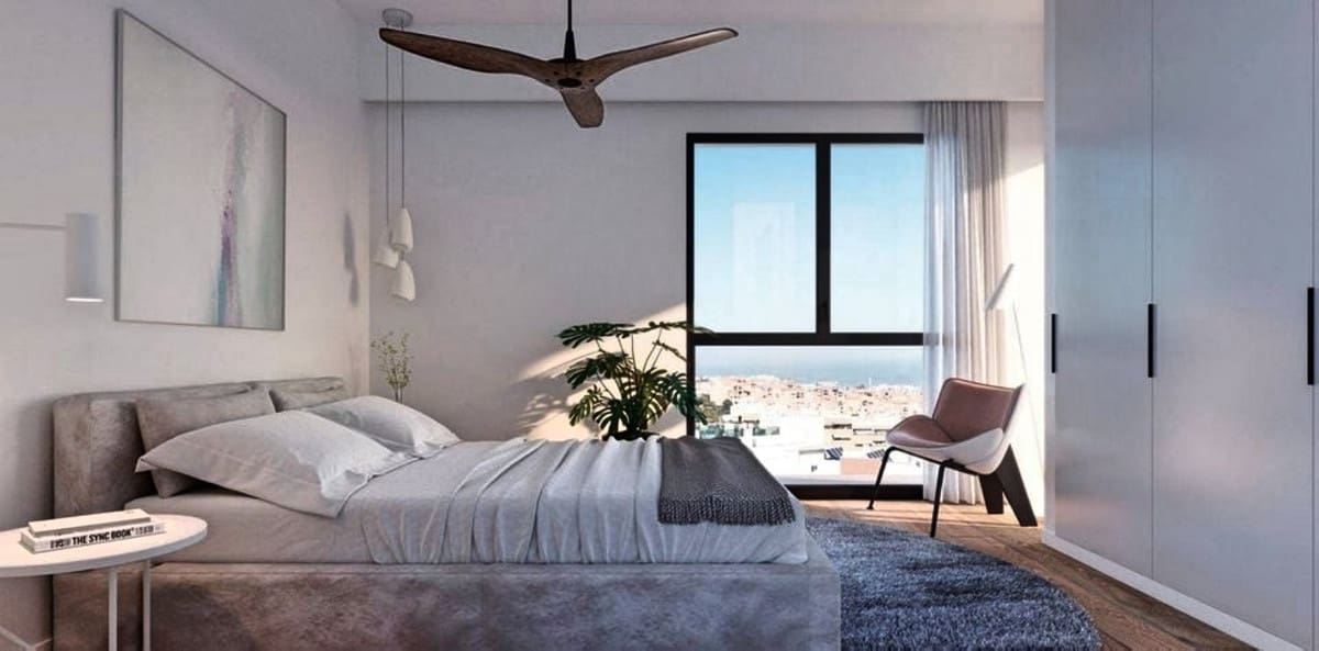 Apartamento de 3 habitaciones en Fuengirola en venta con piscina garaje - 385.000 € (Ref: 9357824)