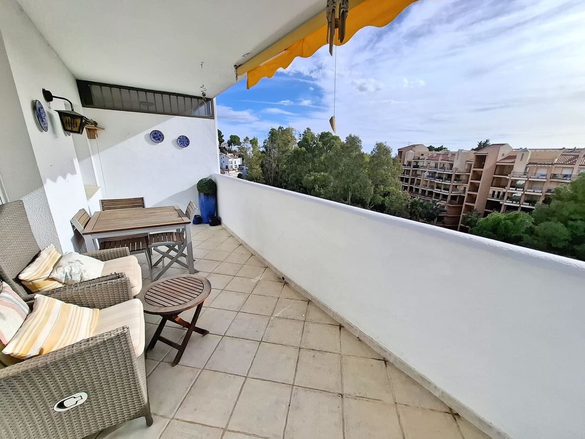 2 soverom Leilighet til salgs i Fuengirola med svømmebasseng garasje - € 297 000 (Ref: 9378638)
