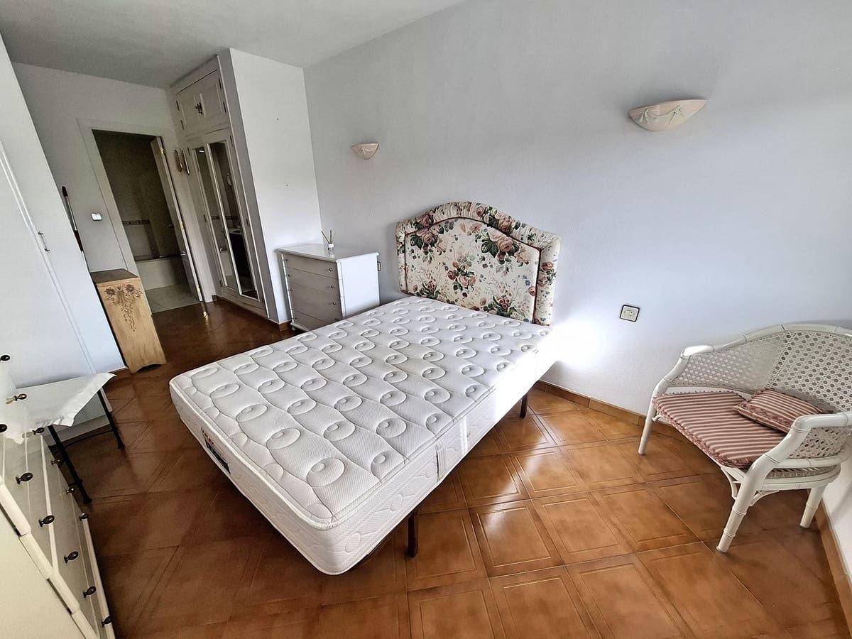 2 soverom Leilighet til salgs i Fuengirola med svømmebasseng garasje - € 297 000 (Ref: 9378638)