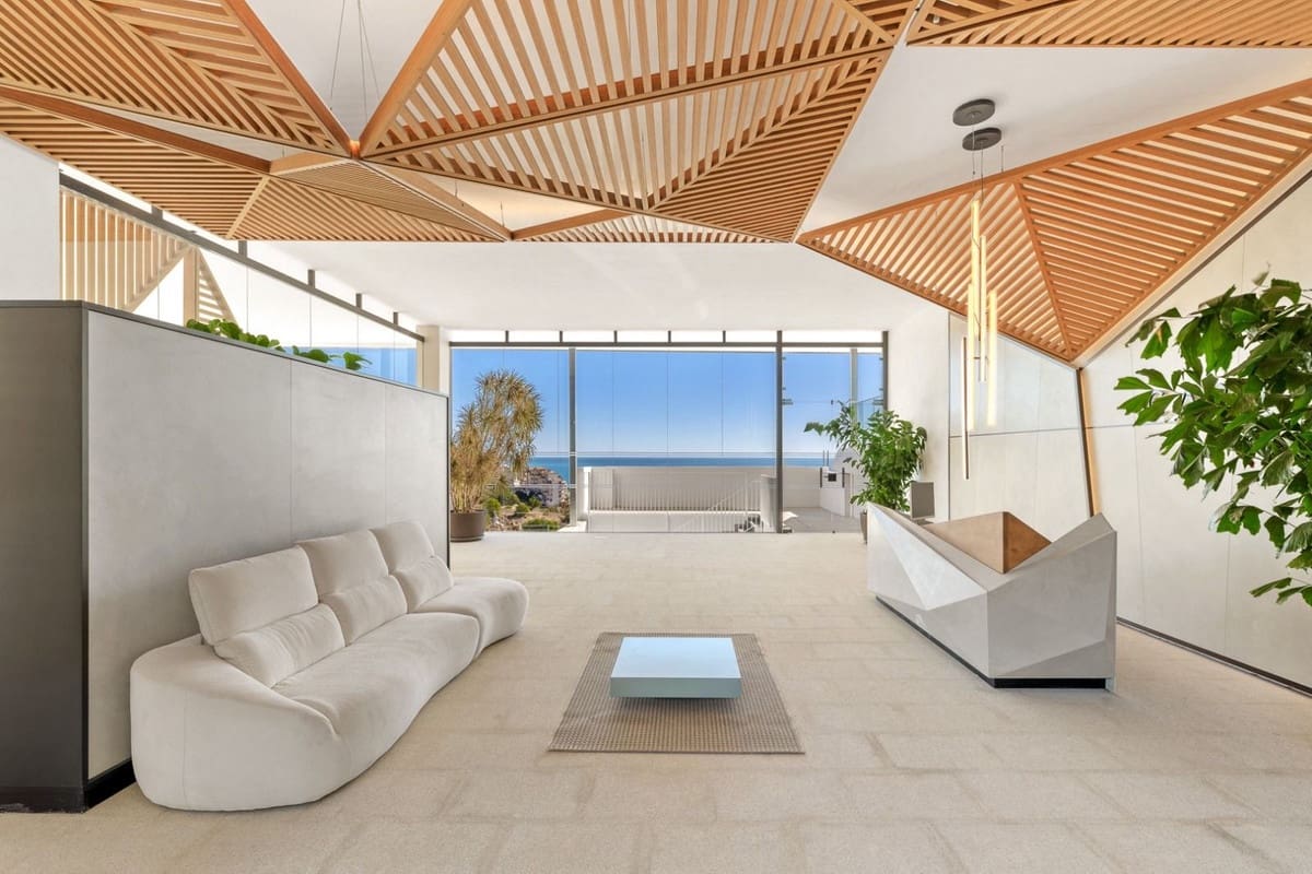 3 bedroom Penthouse for sale in Benalmadena Costa with pool garage - € 3,495,000 (Ref: 9412791)