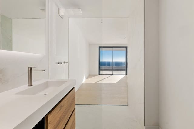 3 sypialnia Penthouse na sprzedaż w Benalmadena Costa, Benalmádena z basenem garażem - 2 549 000 € (Ref: 9412791)
