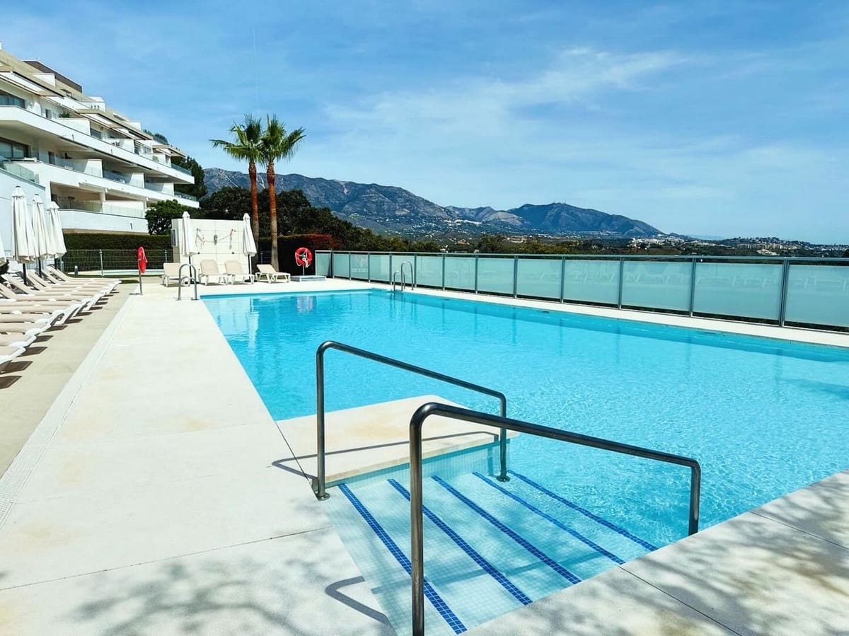 3 soverom Penthouse til salgs i La Cala Golf med svømmebasseng garasje - € 590 000 (Ref: 9565636)
