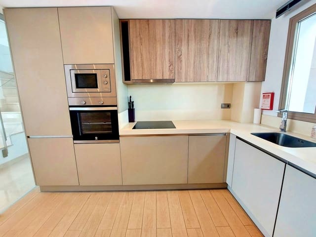 Ático de 3 habitaciones en La Cala Golf, Mijas en venta con piscina garaje - 598.000 € (Ref: 9639880)