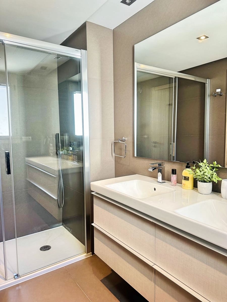 Ático de 3 habitaciones en La Cala Golf en venta con piscina garaje - 598.000 € (Ref: 9639880)