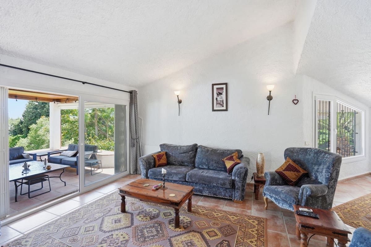 4 Zimmer Villa zu verkaufen in Mijas mit Pool Garage - 899.000 € (Ref: 9858038)