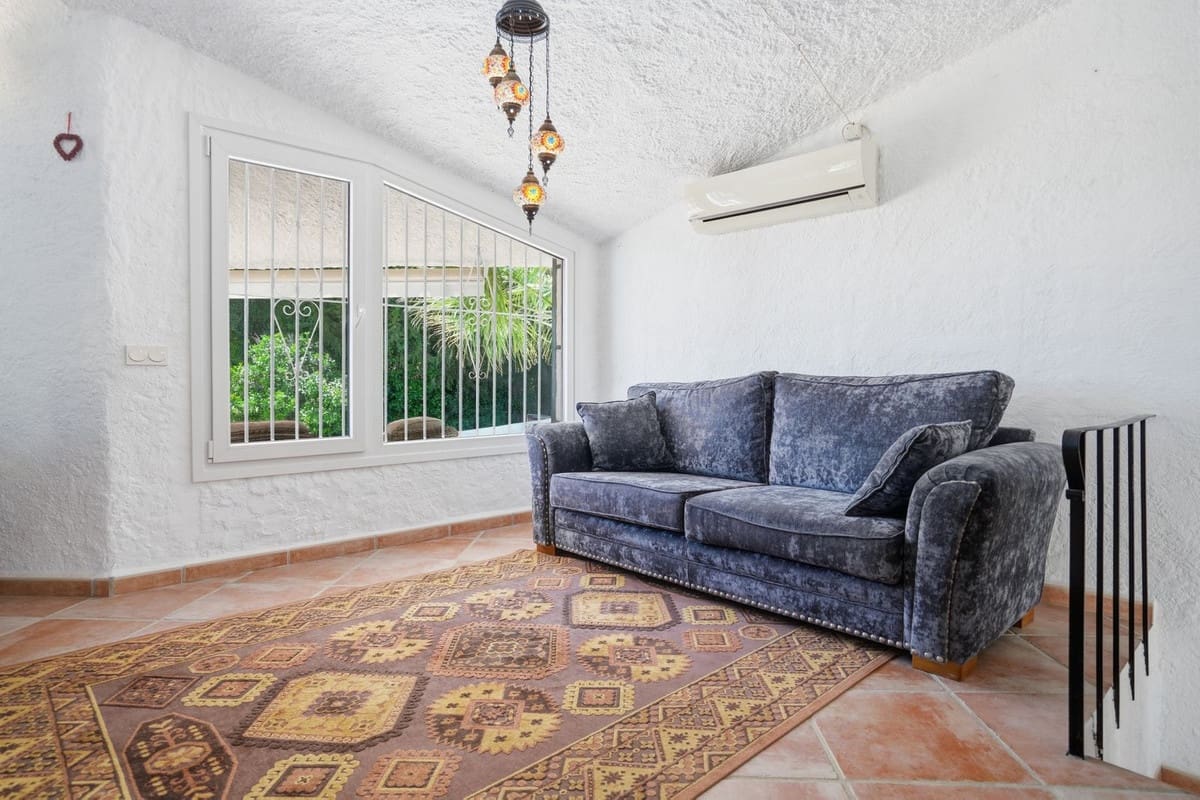 4 Zimmer Villa zu verkaufen in Mijas mit Pool Garage - 899.000 € (Ref: 9858038)
