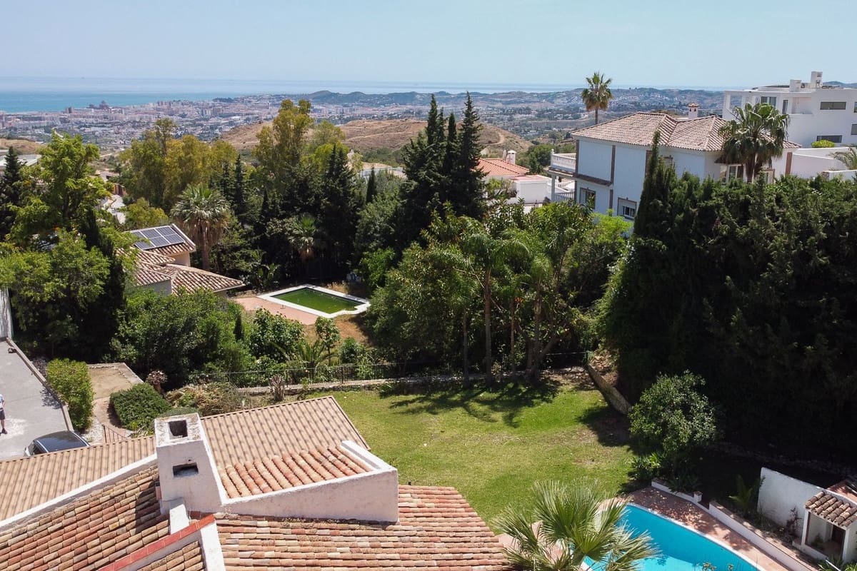 4 Zimmer Villa zu verkaufen in Mijas mit Pool Garage - 899.000 € (Ref: 9858038)