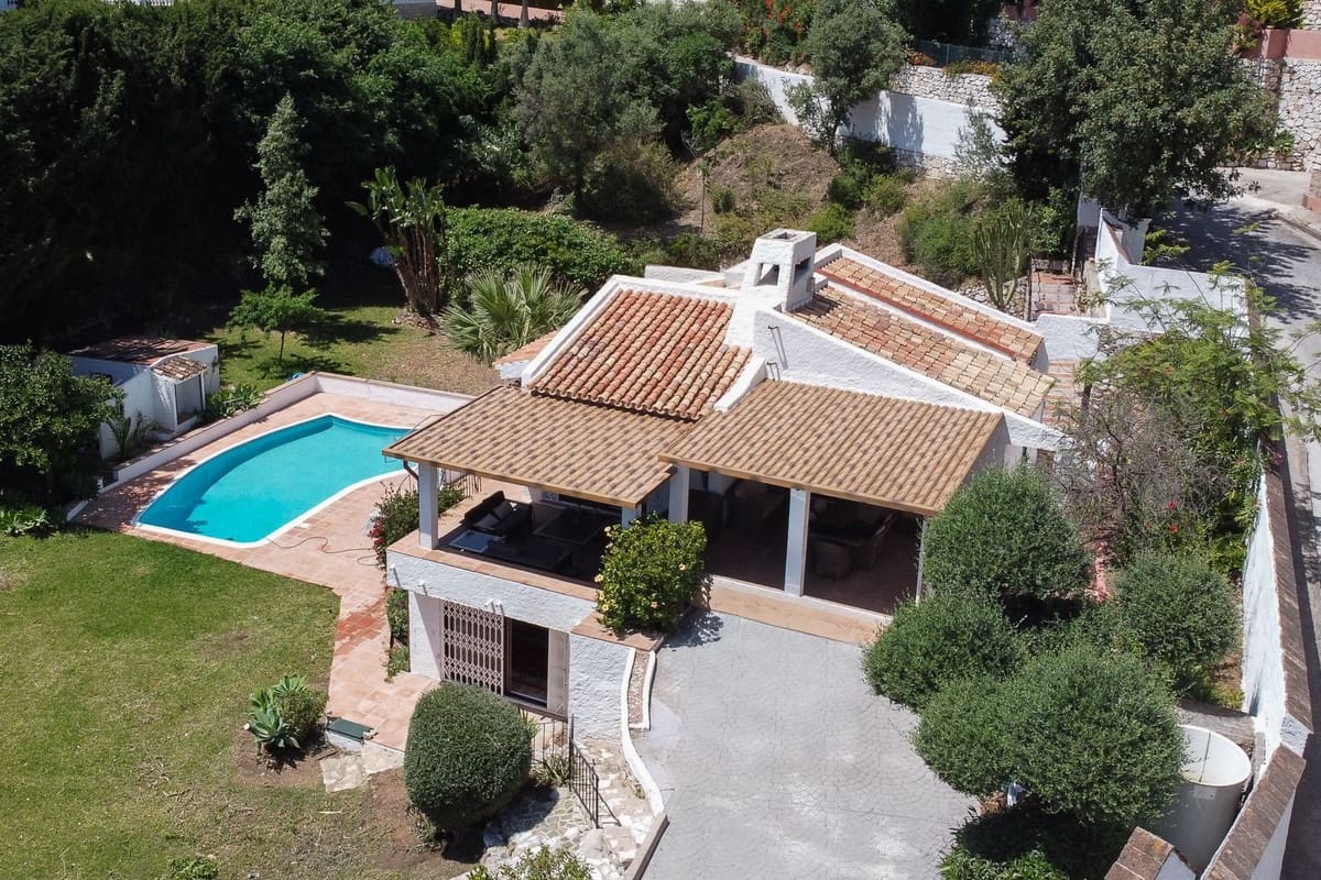 4 Zimmer Villa zu verkaufen in Mijas mit Pool Garage - 899.000 € (Ref: 9858038)