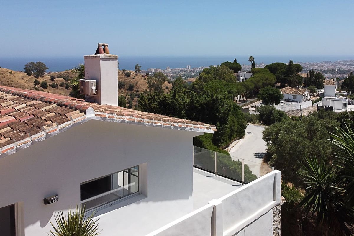 3 bedroom Villa for sale in Mijas with pool garage - € 1,450,000 (Ref: 9888666)