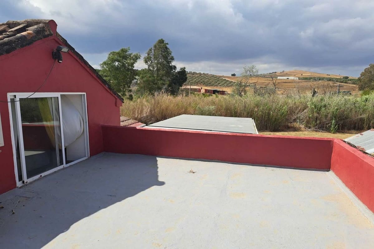 5 soveværelse Finca/Landehus til salg i Coin med swimmingpool - € 384.000 (Ref: 8216056)