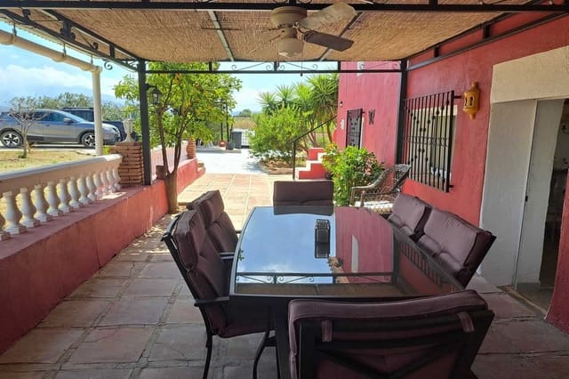 Finca/Casa Rural de 5 habitaciones en Coín en venta con piscina - 384.000 € (Ref: 8216056)