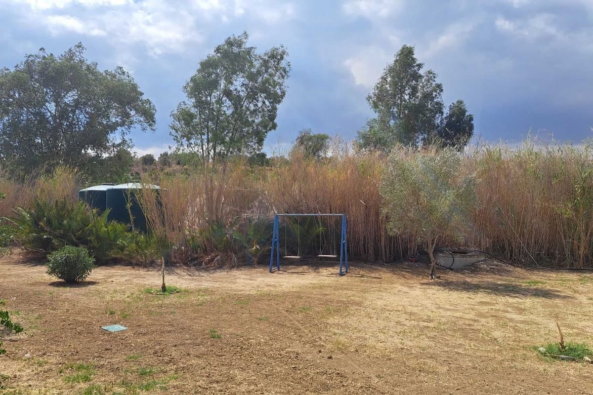 5 soveværelse Finca/Landehus til salg i Coin med swimmingpool - € 384.000 (Ref: 8216056)