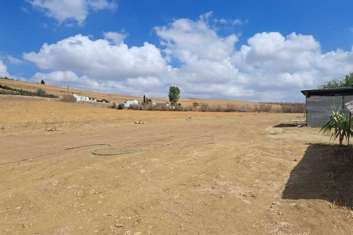 5 soveværelse Finca/Landehus til salg i Coin med swimmingpool - € 384.000 (Ref: 8216056)