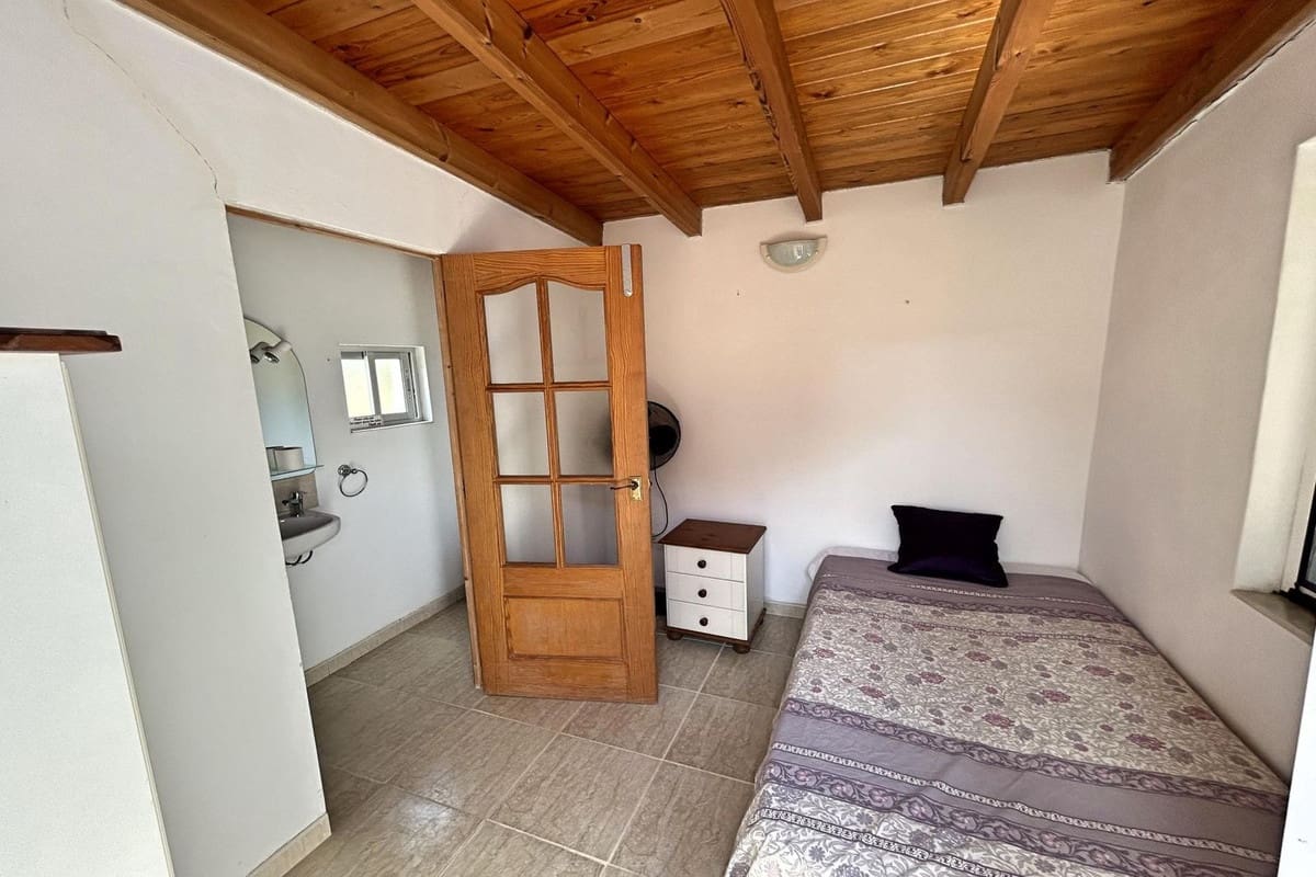 5 soveværelse Finca/Landehus til salg i Coin med swimmingpool - € 355.000 (Ref: 8216056)