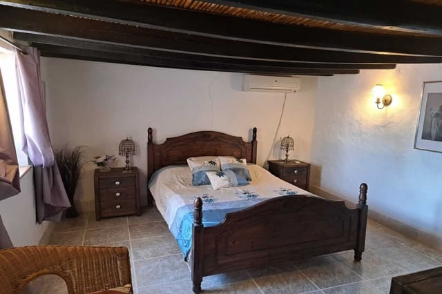 5 bedroom Finca/Country House for sale in Coín with pool - € 355,000 (Ref: 8216056)