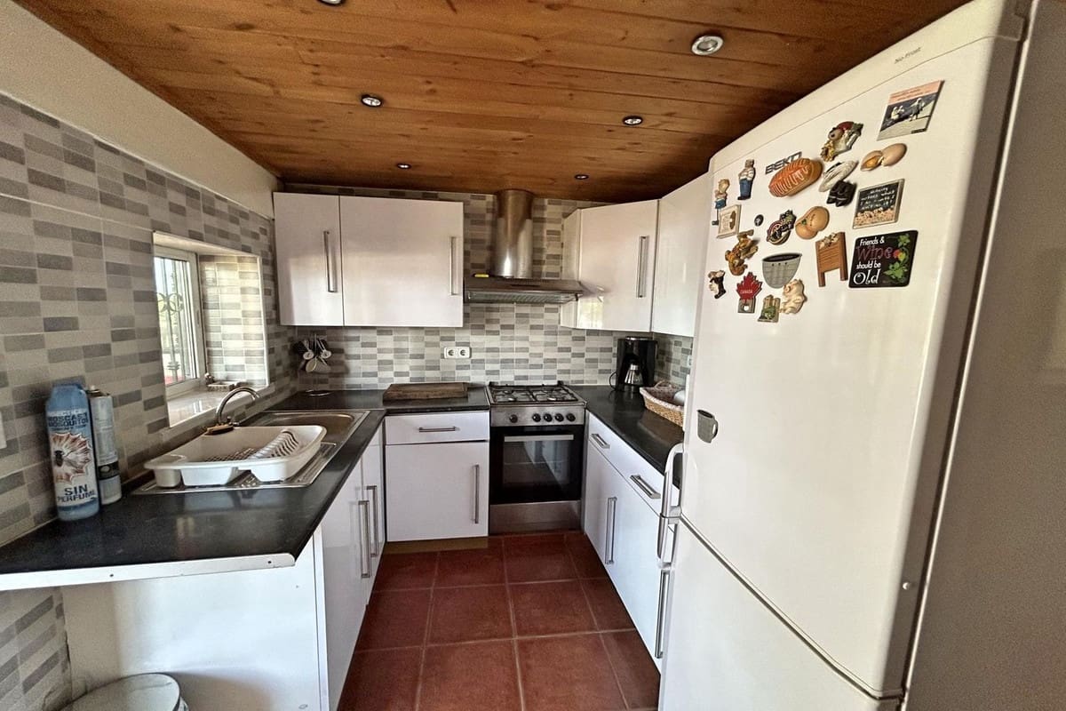 5 soveværelse Finca/Landehus til salg i Coin med swimmingpool - € 355.000 (Ref: 8216056)