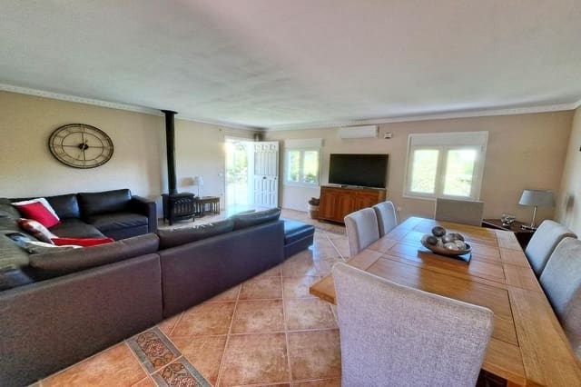 5 bedroom Villa for sale in Coín with pool garage - € 615,000 (Ref: 8374536)