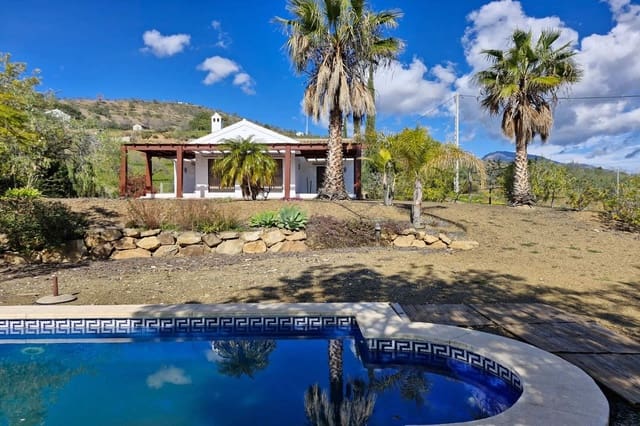 3 soverom Finca/Herregård til salgs i Tolox med svømmebasseng garasje - € 349 000 (Ref: 8420121)