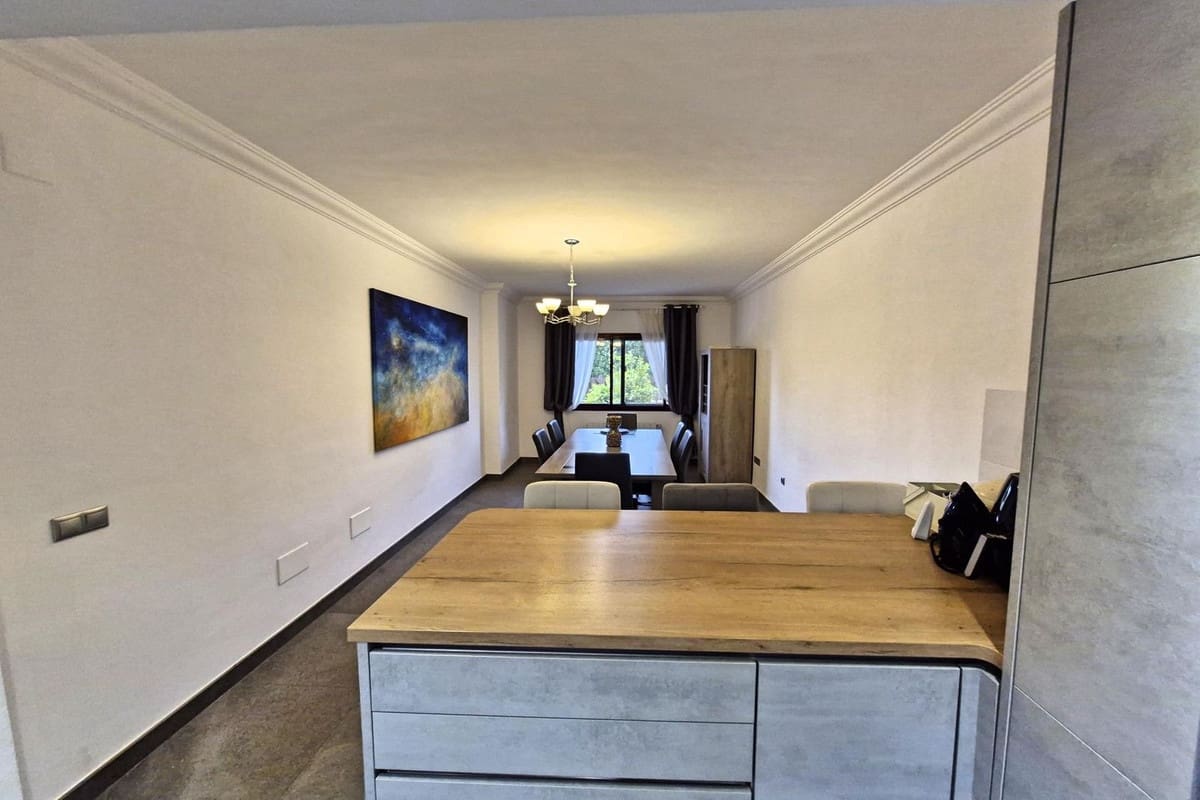 5 soveværelse Villa til salg i Coin med swimmingpool garage - € 649.000 (Ref: 8697471)