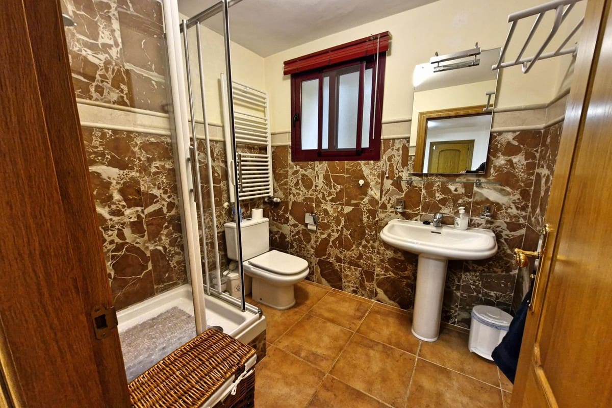 5 soveværelse Villa til salg i Coin med swimmingpool garage - € 649.000 (Ref: 8697471)