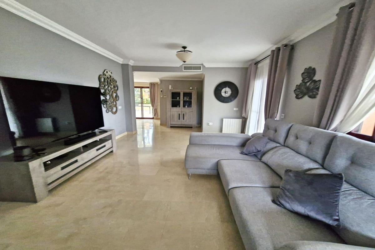 5 soveværelse Villa til salg i Coin med swimmingpool garage - € 649.000 (Ref: 8697471)