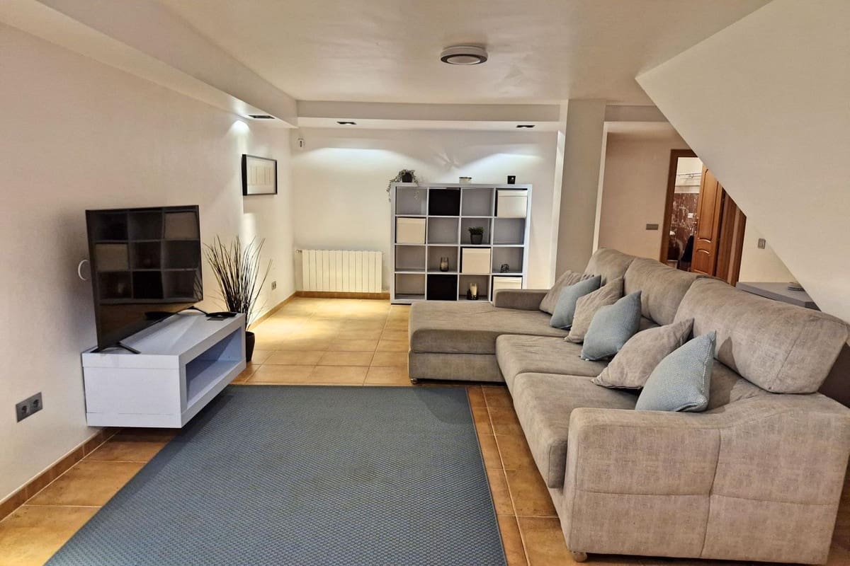 5 soveværelse Villa til salg i Coin med swimmingpool garage - € 649.000 (Ref: 8697471)