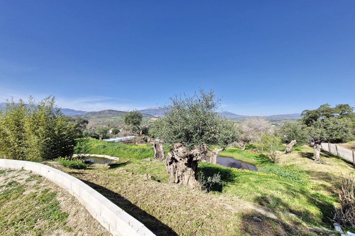 3 soveværelse Finca/Landehus til salg i Coin med swimmingpool garage - € 465.000 (Ref: 8816857)