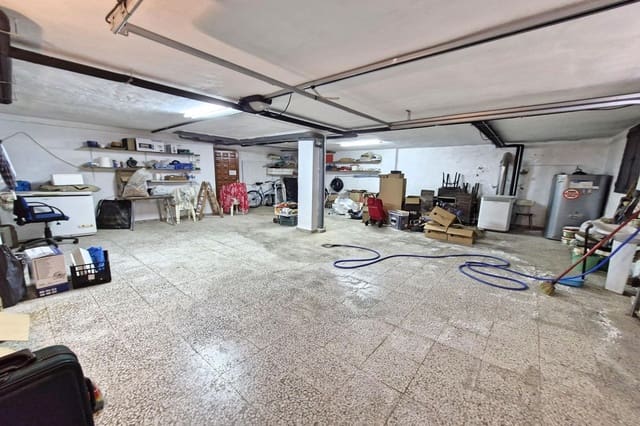 7 camera da letto Casa in vendita in Guaro con garage - 370.000 € (Rif: 8925005)