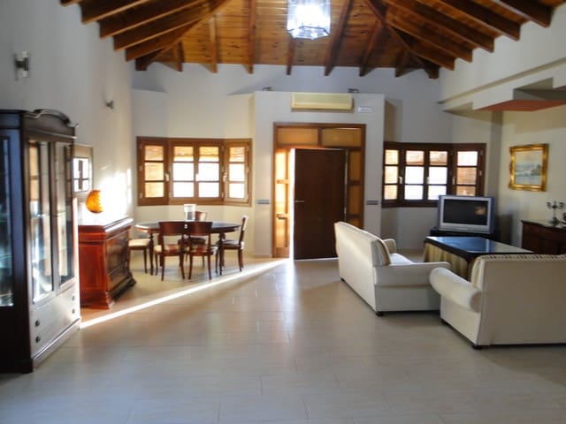 3 sypialnia Finka/Dom wiejski na sprzedaż w Coín z basenem garażem - 570 000 € (Ref: 9051428)