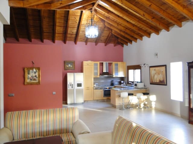 3 sypialnia Finka/Dom wiejski na sprzedaż w Coín z basenem garażem - 570 000 € (Ref: 9051428)