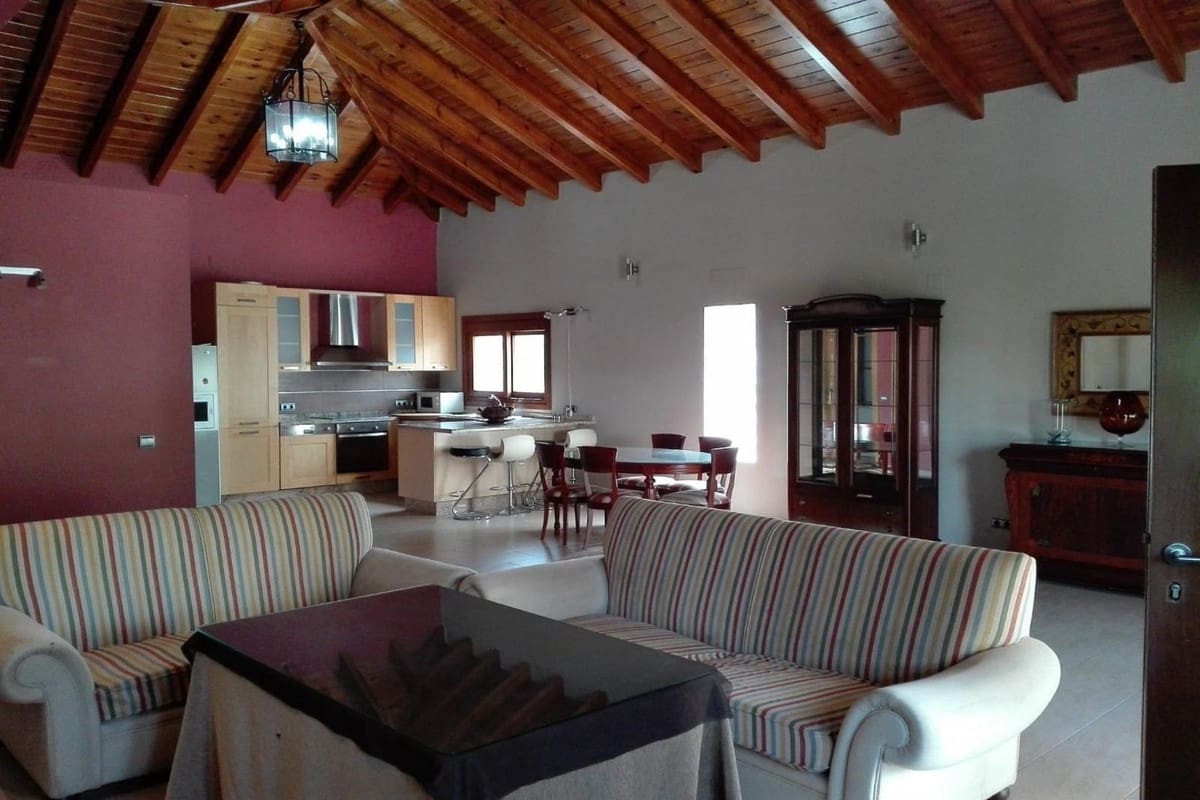 3 bedroom Finca/Country House for sale in Coin with pool garage - € 570,000 (Ref: 9051428)