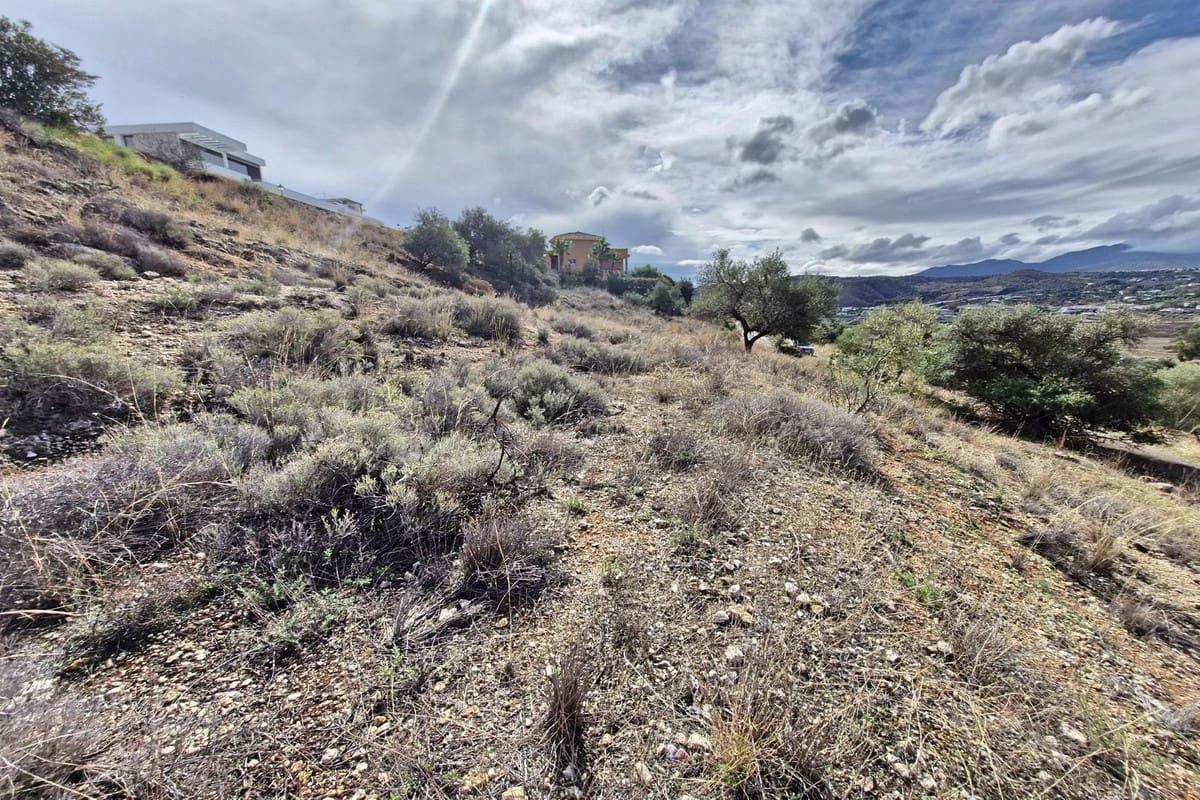 Byggegrund til salg i Coin - € 90.000 (Ref: 9108259)