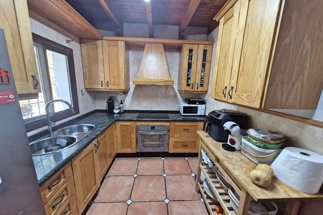 4 bedroom Finca/Country House for sale in Coín with garage - € 440,000 (Ref: 9182024)